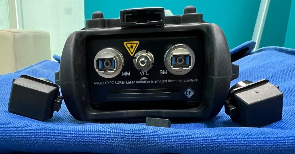 NOYES - M200 QUAD *Used - Fiber Optics OTDR for both (SM, MM) Handheld Light Weight, Quad wave length, adapters (SC, FC & ST), Integrated VFL, USB flash mem, USB PC link, AC Adapter, Software CD & Documents.