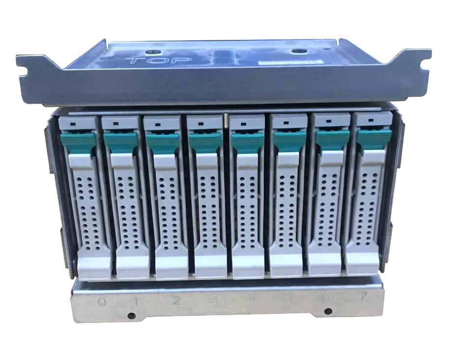 NEC - (N8154-55F + N8150-304 + N8150-408) *Used - Drive Cage Kit Hot Plug 8x SFF 2.5" SAS/SATA, for NEC Express5800 Server Series. *Inclu. 4x NEC SAS 2.5" 10K (2x 600GB N8150-304 + 2x 1.2TB N8150-408).