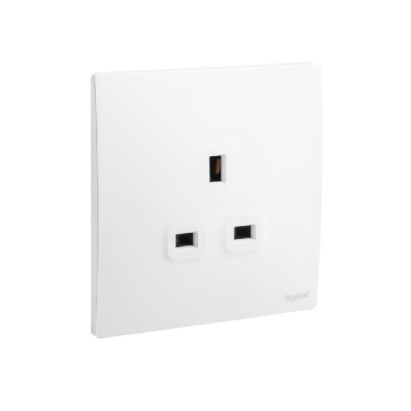 Legrand - 281110 - Mallia™ Senses 1-Gang BS unswitched socket outlet 13A Matt White.