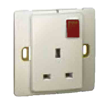 Legrand - 283314 - Pearlm Bs 13A 1-Gang Sp Swted Led.