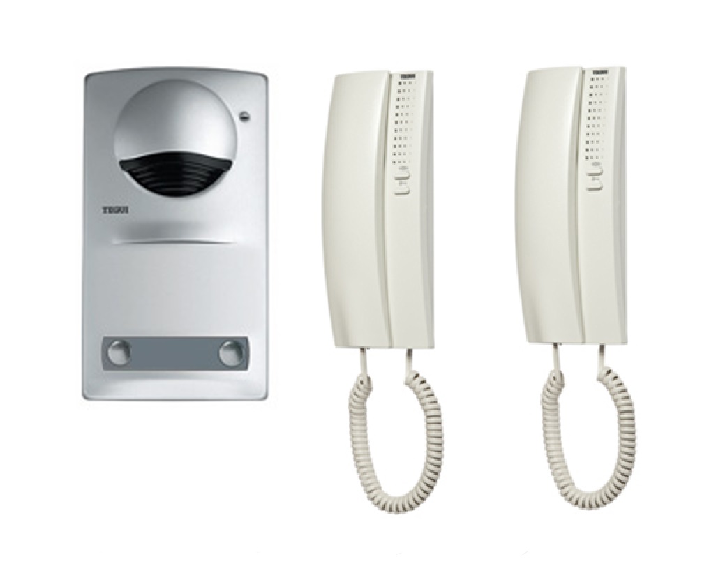 Legrand - 375720 - TEGUI Audio A2 Kit Intercom 2 x House Units 2-Wire with Series 7 Surface Mount Panel & Telephone.
