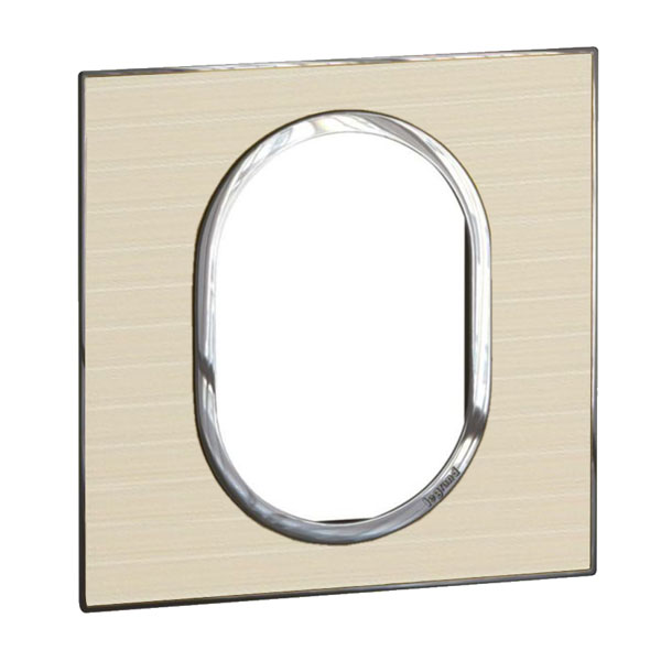 Legrand - 576171 - Arteor™ Plate British Standard Round 3 Module 1-Gang Horizontal Graphic Casual.