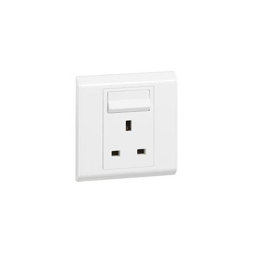 Legrand - 617041 - BELANKO 13A SWITCHED SOCKET 1 GANG 250V WHITE LEGRAND