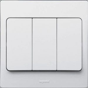 [281004] Legrand - 281004 - Mallia™ Senses 3-Gang 1-Way switch 16A Matt White.