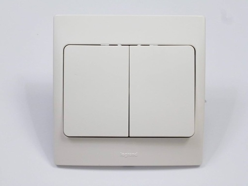 [281052] Legrand - 281052 - Mallia™ Single pole switch 2-Gang 1-Way 20A White.