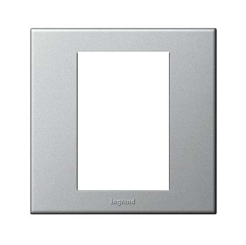 [575161] Legrand - 575161 - Arteor™ Plate British Standard for 3 Module 1-Gang Horizontal Neutral Pearl Alu.
