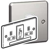 [733097] Legrand - 733097 - Synergy™ RCD socket 2-Gang DP 30 mA active 13 A 250V brushed steel.